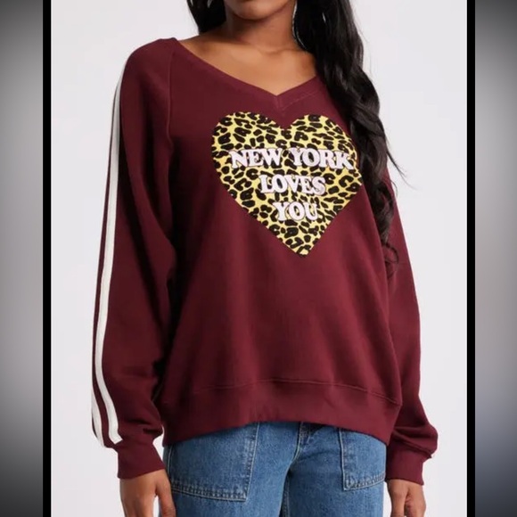 Daydreamer Sweaters - NWOT Daydreamer New York Loves You Sweatshirt